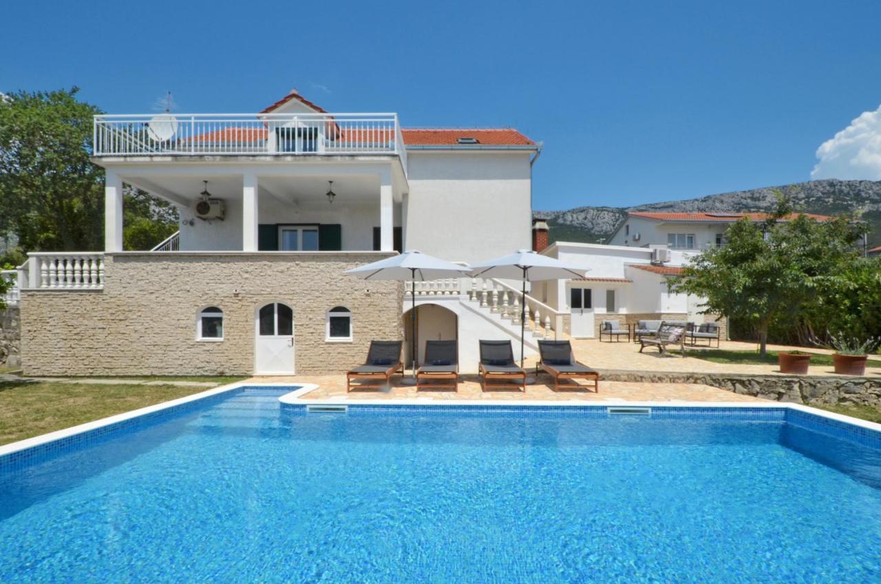 Holiday Home Nevera Kaštela Eksteriør billede