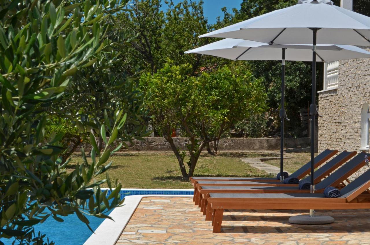 Holiday Home Nevera Kaštela Eksteriør billede