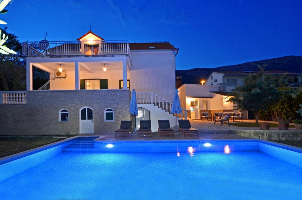 Holiday Home Nevera Kaštela Eksteriør billede