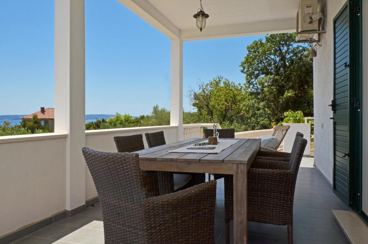 Holiday Home Nevera Kaštela Eksteriør billede