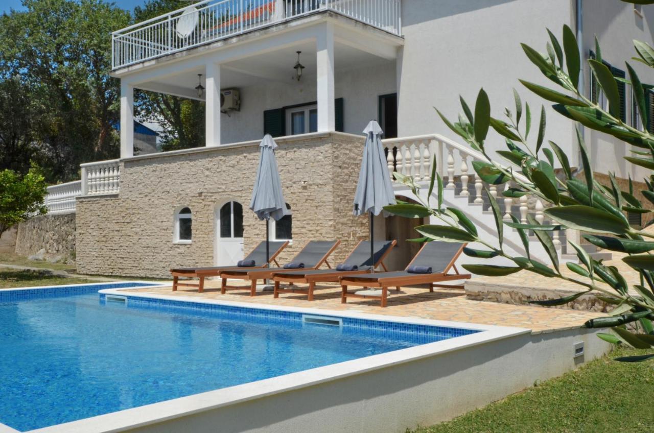 Holiday Home Nevera Kaštela Eksteriør billede